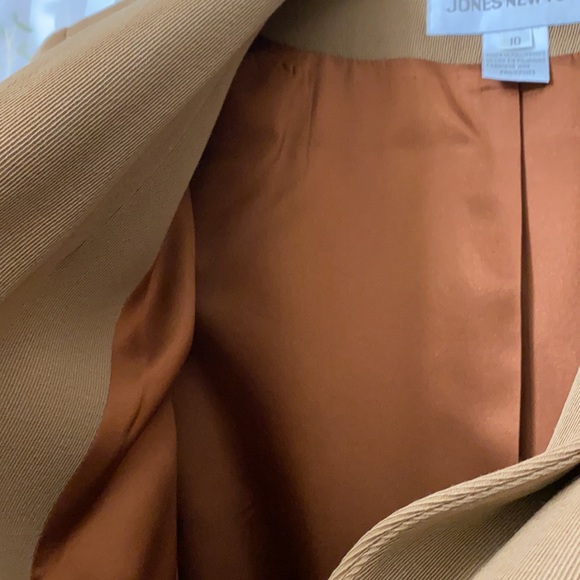 Fully Lined Jones New York Jacket - Picture 3 of 7